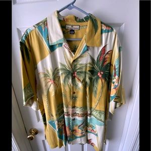 Tommy Bahama Large men’s silk Aloha print shirt